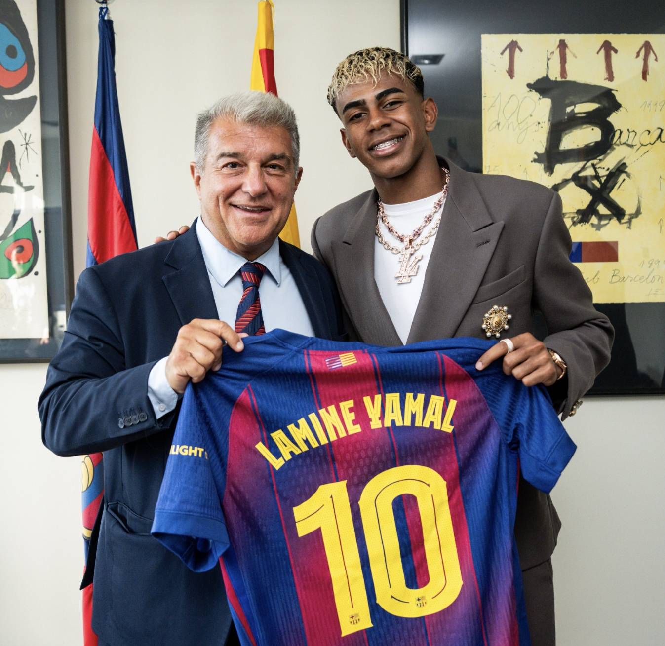 欧宝体育下载-阿森纳强势反弹备战法甲转折点深圳男篮再遭质疑，媒体一致点评：巴黎圣日耳曼调整名单备战法国杯的简单介绍