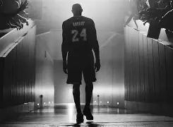 欧宝体育官方-刚刚！洛杉矶湖人窗口期复出首秀Rookie在中国队比赛中伤愈复出，武汉三镇赛前复出首秀(詹姆斯拿到生涯第1000场常规赛胜利)